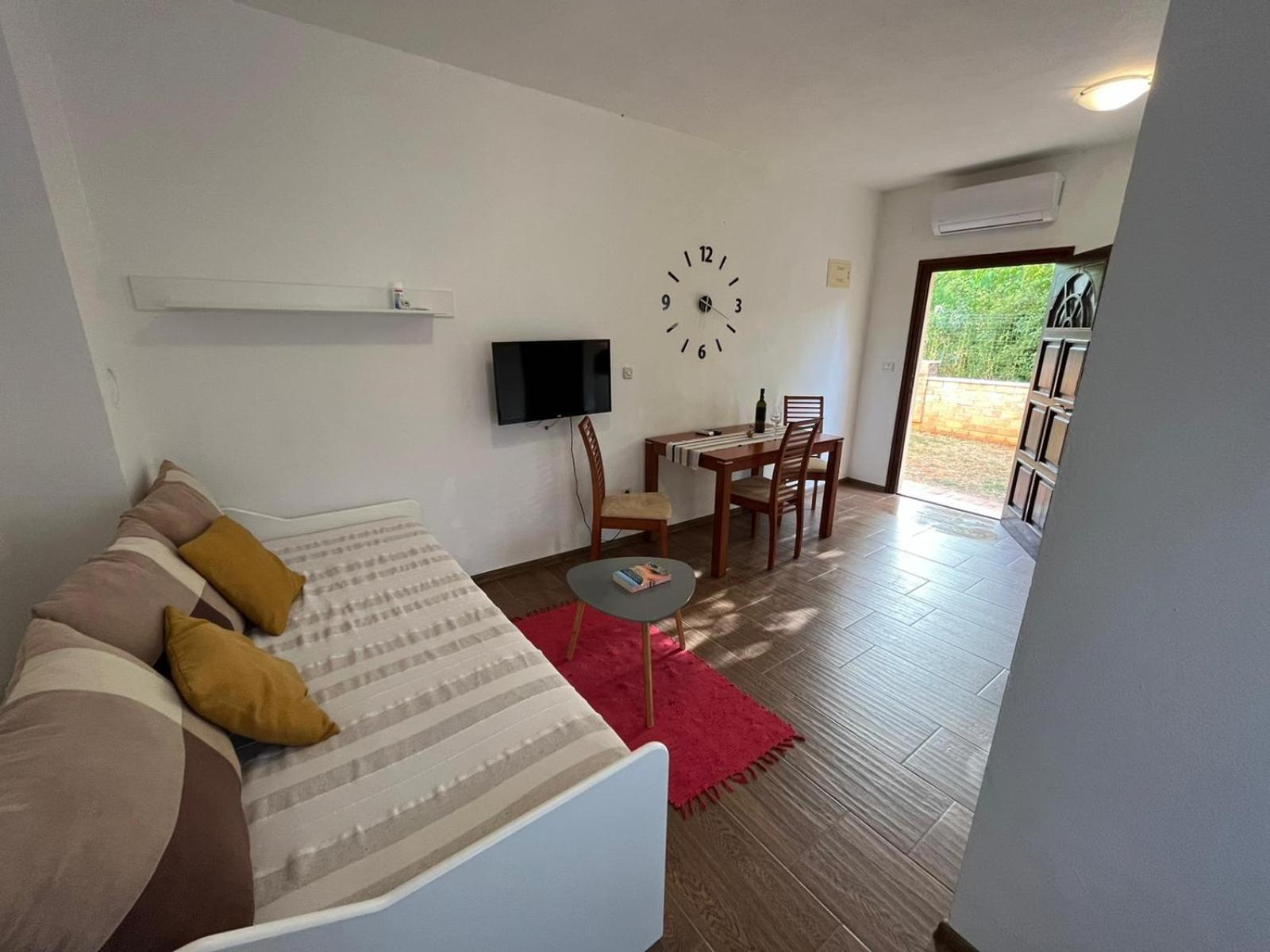 Studio apartman SAN 3 Ližnjan Cameră foto